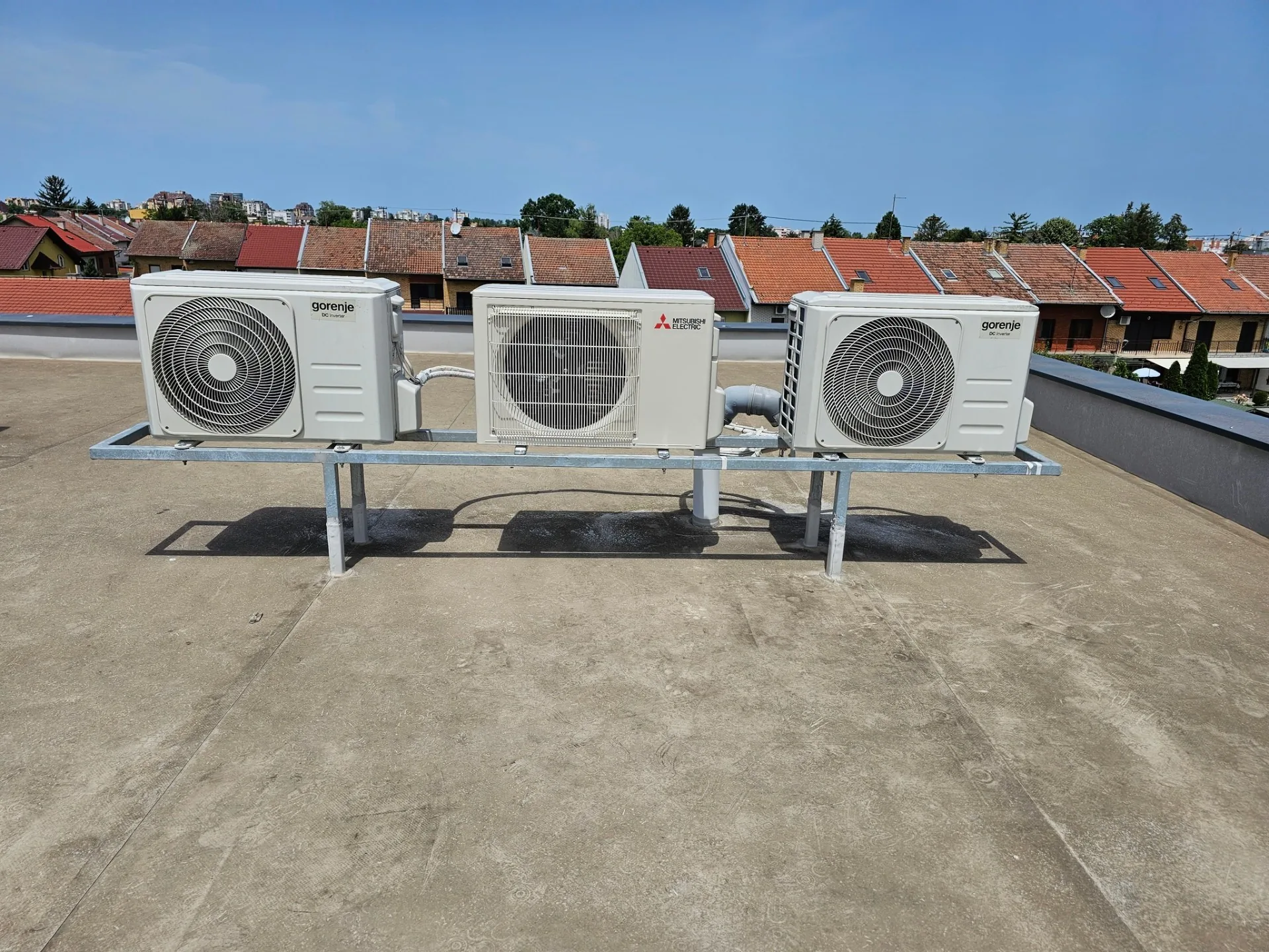 Ugradnja klima uređaja na krovu | Airos Osijek